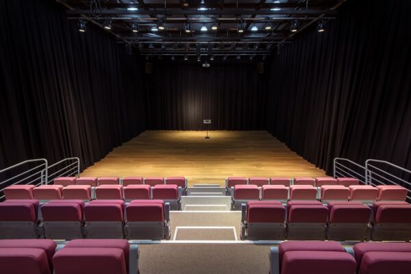 多功能展演空間